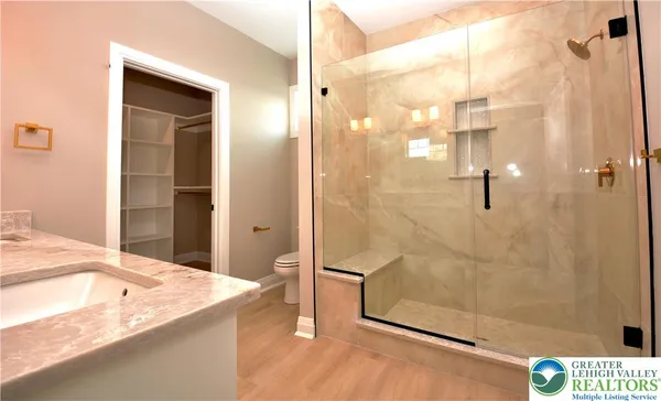 $799,499 | 4740 Hillcrest Lane, Whitehall, PA 18052