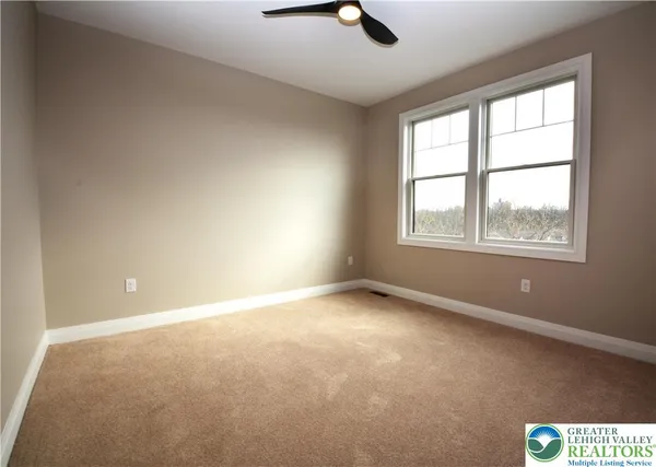 $799,499 | 4740 Hillcrest Lane, Whitehall, PA 18052