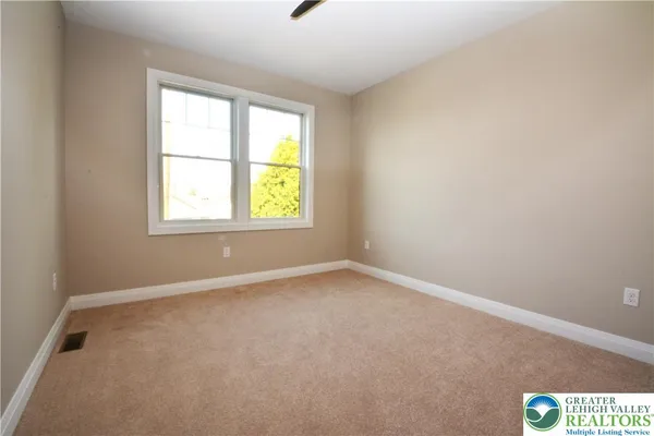$799,499 | 4740 Hillcrest Lane, Whitehall, PA 18052