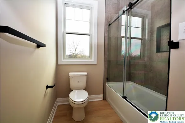 $799,499 | 4740 Hillcrest Lane, Whitehall, PA 18052