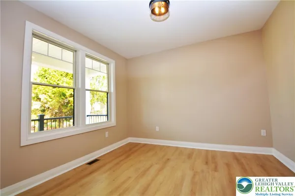 $799,499 | 4740 Hillcrest Lane, Whitehall, PA 18052