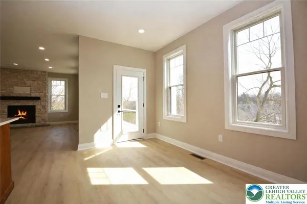 $799,499 | 4740 Hillcrest Lane, Whitehall, PA 18052