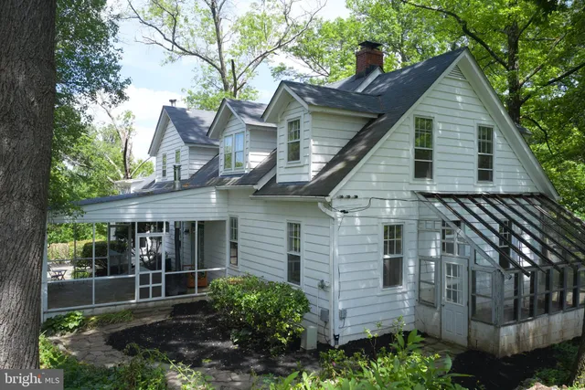 $975,000 | 22500 Old Hundred Road, Barnesville, MD 20838