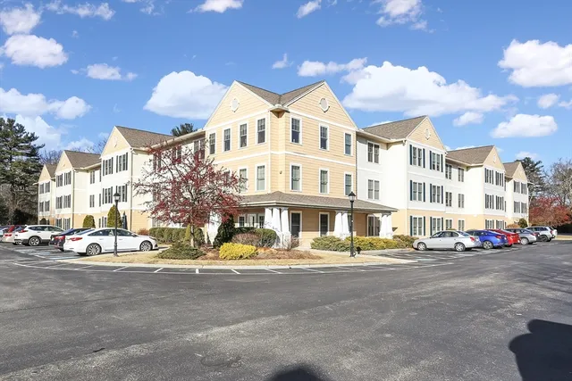 $340,000 | 135 Beach Road, Unit 114, Salisbury, MA 01952