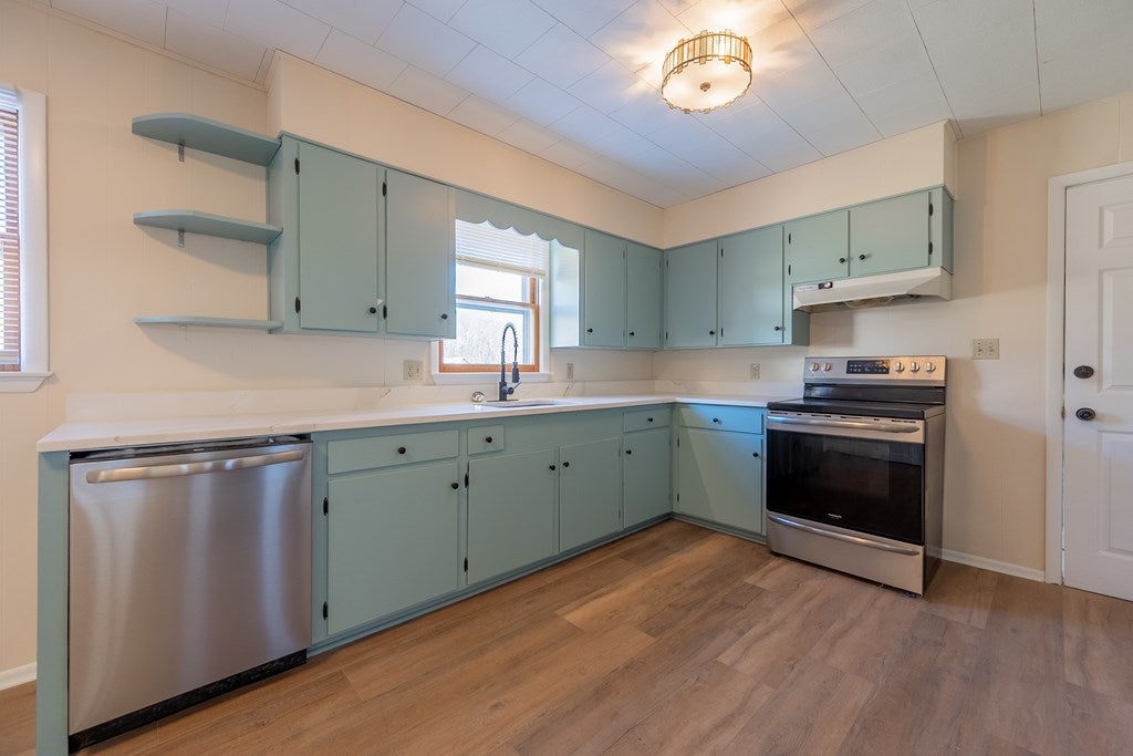 144 Cherry Street Rural Retreat, VA 24368 - Photo 11 of 59 Gallery Image 11