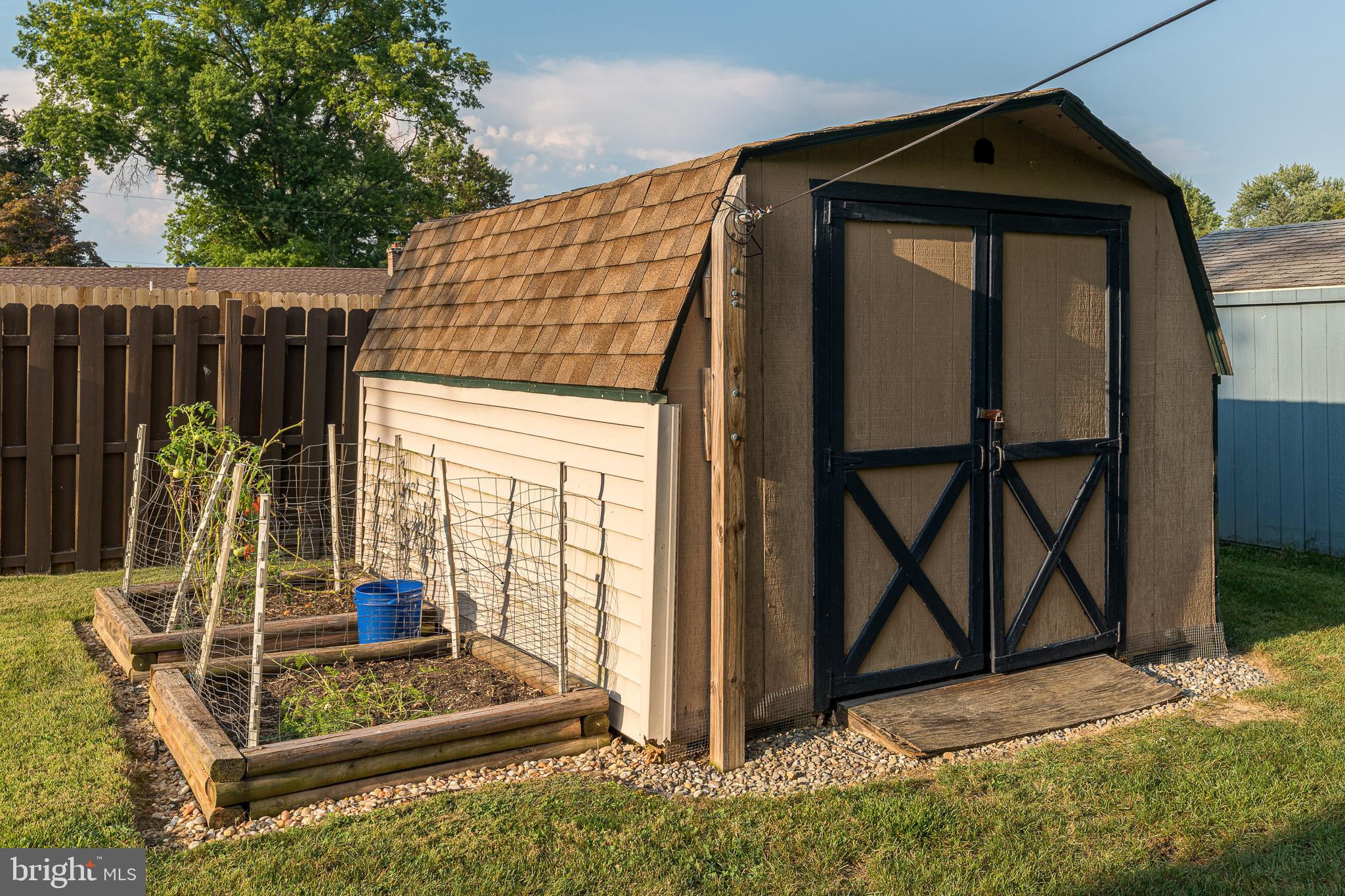 1559 Zarker Road Lancaster, PA 17601 - Photo 36 of 37 Shed
