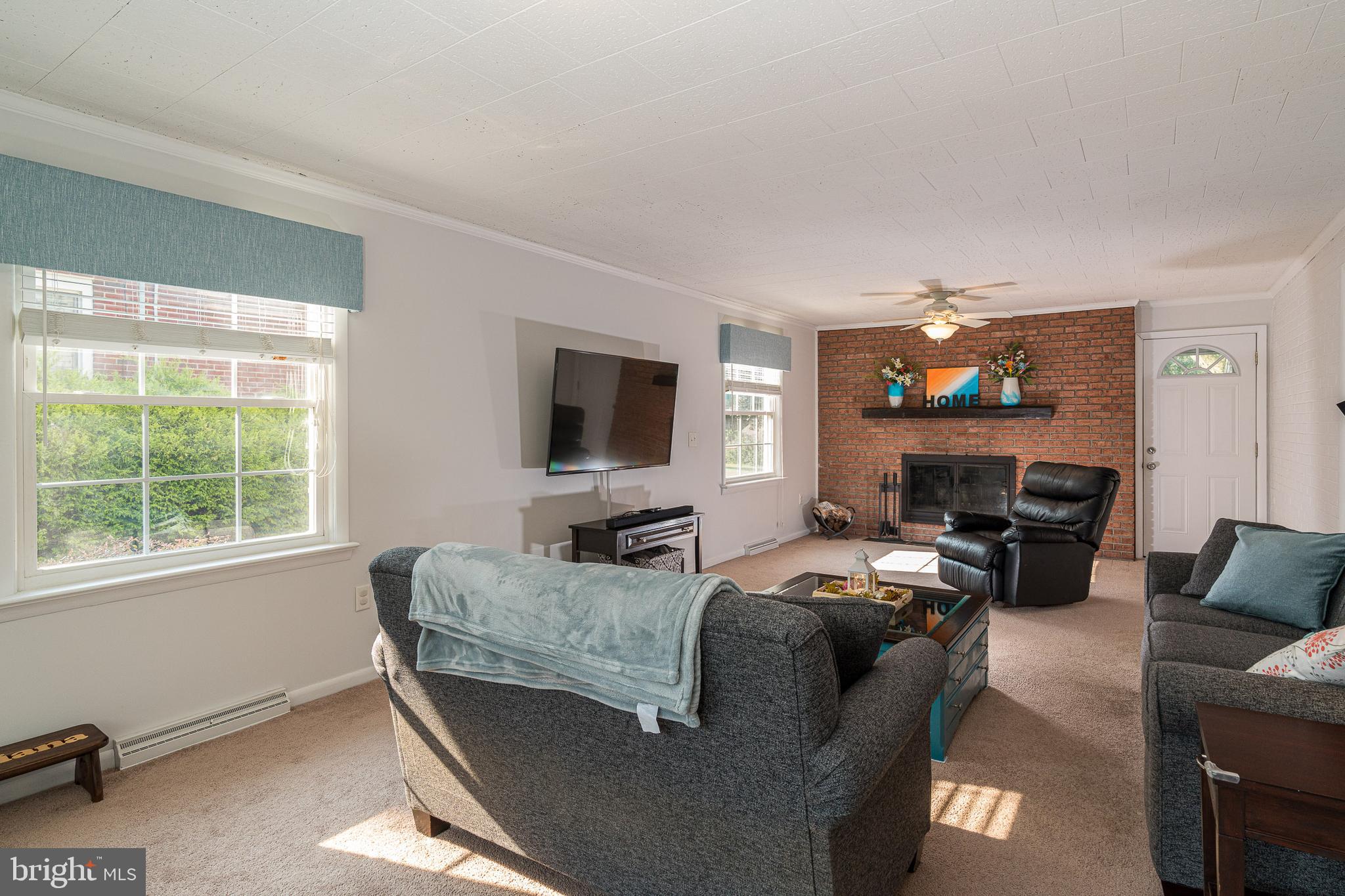1559 Zarker Road Lancaster, PA 17601 - Photo 7 of 37 Living room - lots of natural light