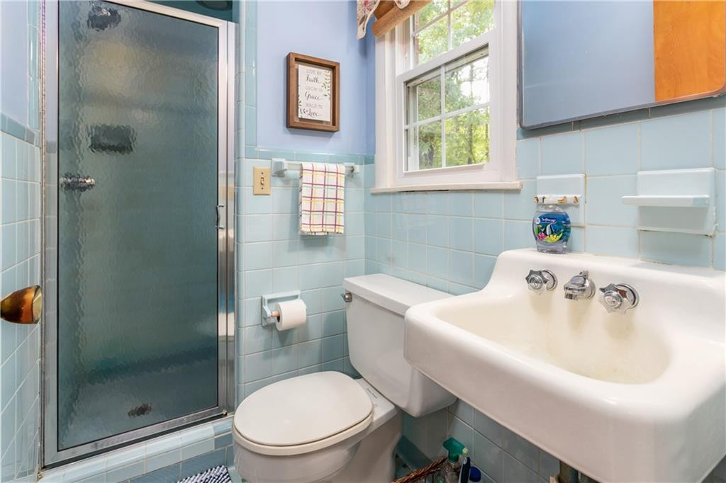 2748 Lowe Road Elon, NC 27244 - Photo 12 of 21 Gallery Image 12