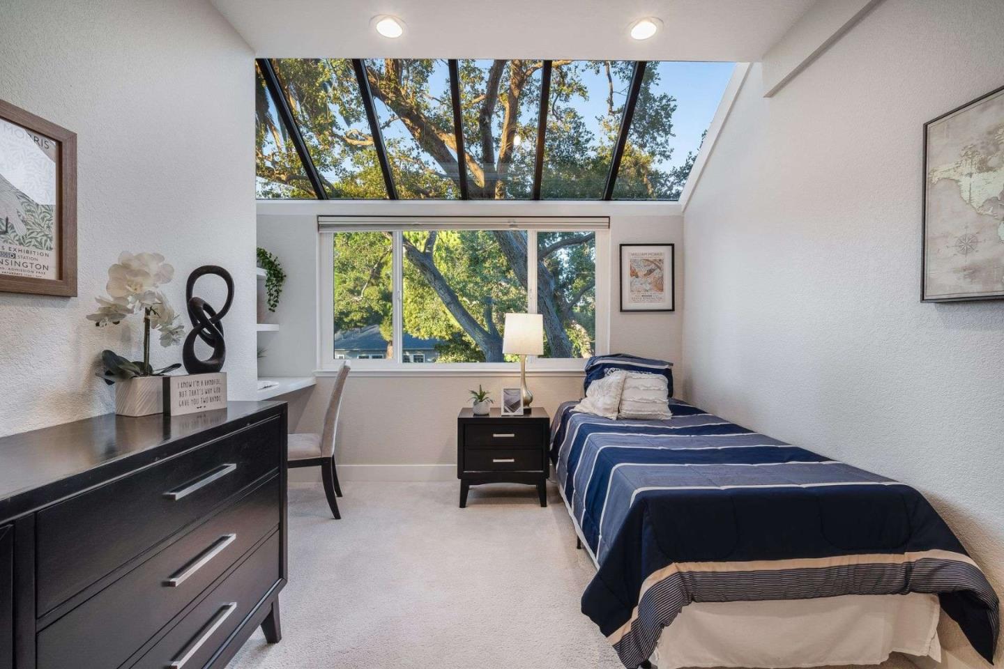 181 Centre Street, Unit 1 Mountain View, CA 94041 - Photo 21 of 58 a bedroom with a bed and a window