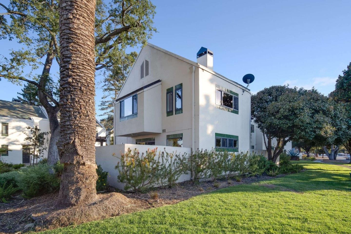 181 Centre Street, Unit 1 Mountain View, CA 94041 - Photo 31 of 58