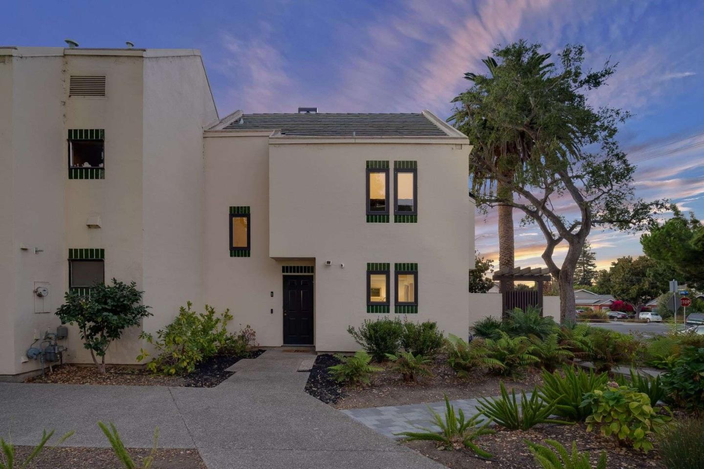 181 Centre Street, Unit 1 Mountain View, CA 94041 - Photo 35 of 58