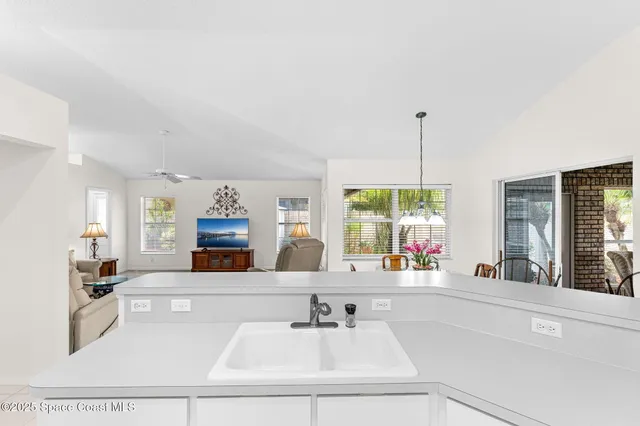 $789,500 | 2545 Indian River Drive, Cocoa, FL 32922