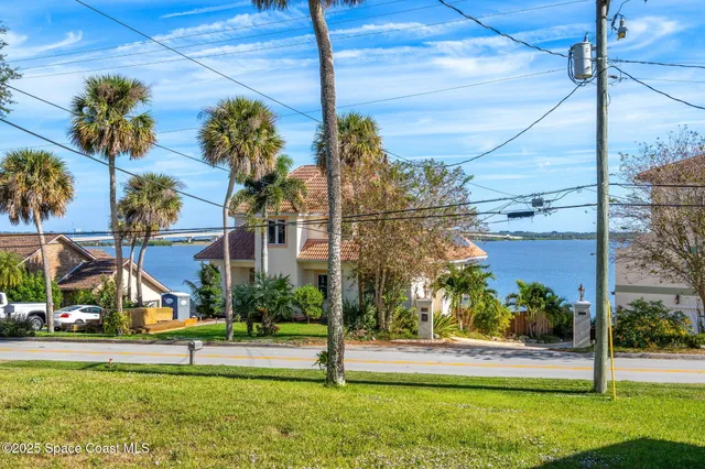 $789,500 | 2545 Indian River Drive, Cocoa, FL 32922