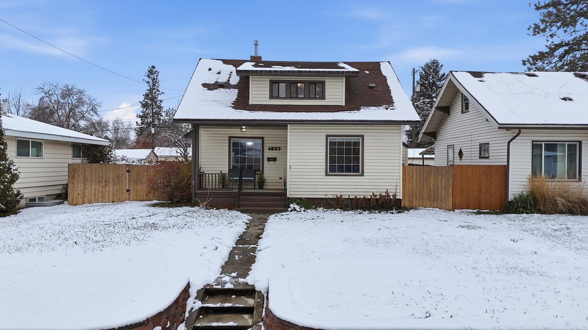 4803 North Madison Street Spokane, WA 99205 - Photo 1 of 30