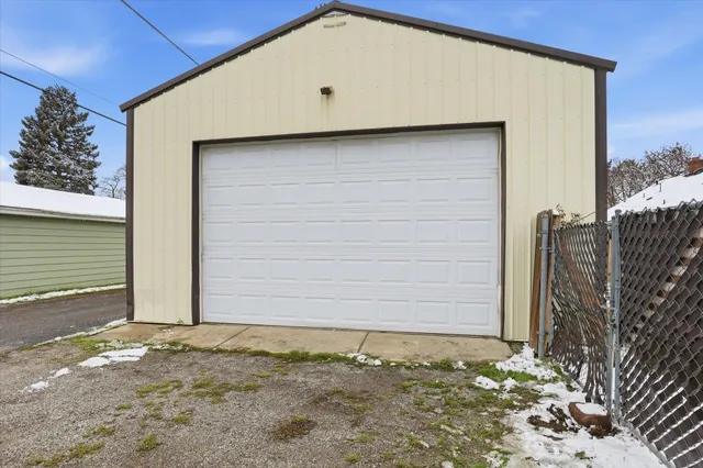$335,000 | 4803 North Madison Street, Spokane, WA 99205