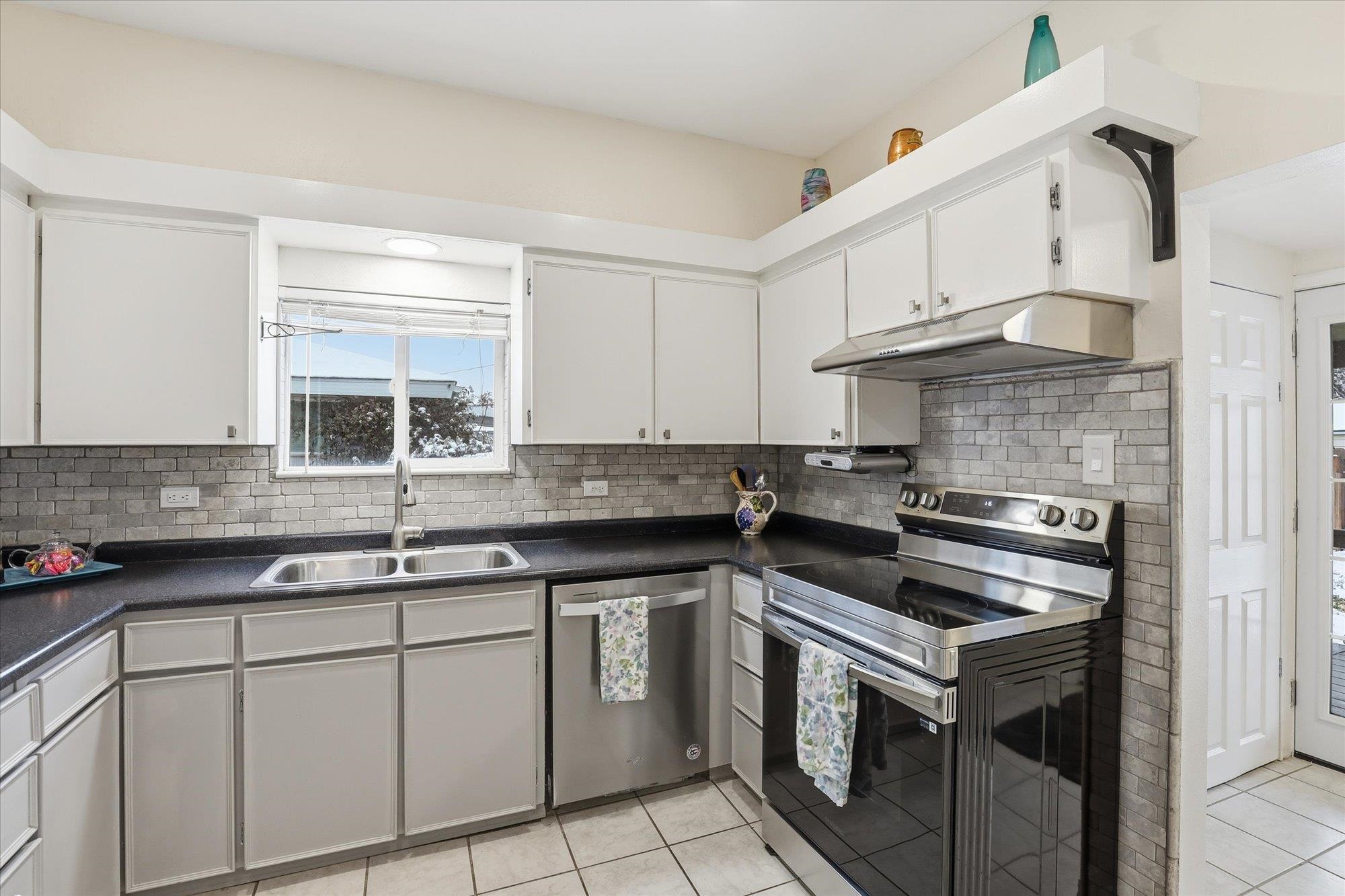 4803 North Madison Street Spokane, WA 99205 - Photo 6 of 30