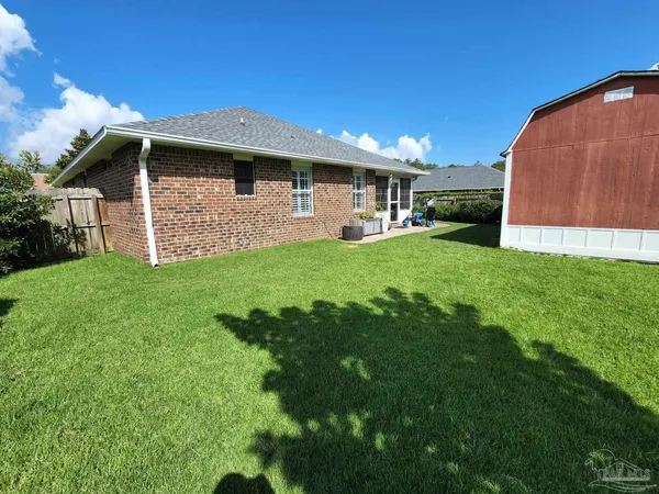 $2,000 | 876 Miramar Drive, Pensacola, FL 32506