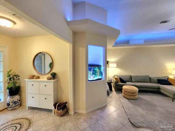 $2,000 | 876 Miramar Drive, Pensacola, FL 32506