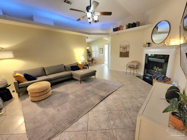 $2,000 | 876 Miramar Drive, Pensacola, FL 32506