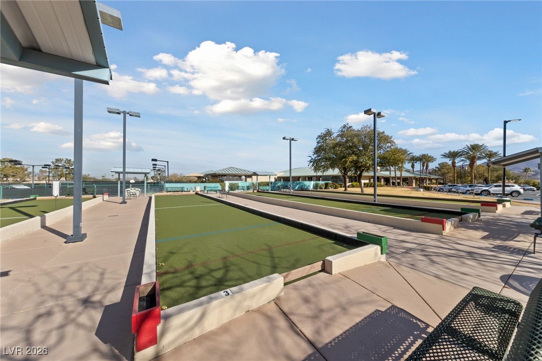 550 Kings Links Street Henderson, NV 89012 - Photo 26 of 36 Surrounding community featuring a game area