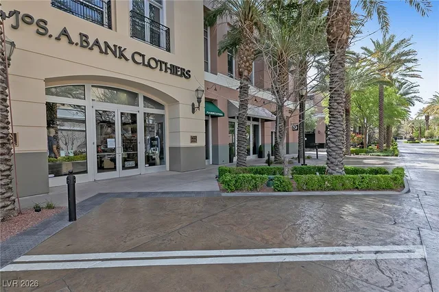 $549,900 | 550 Kings Links Street, Henderson, NV 89012