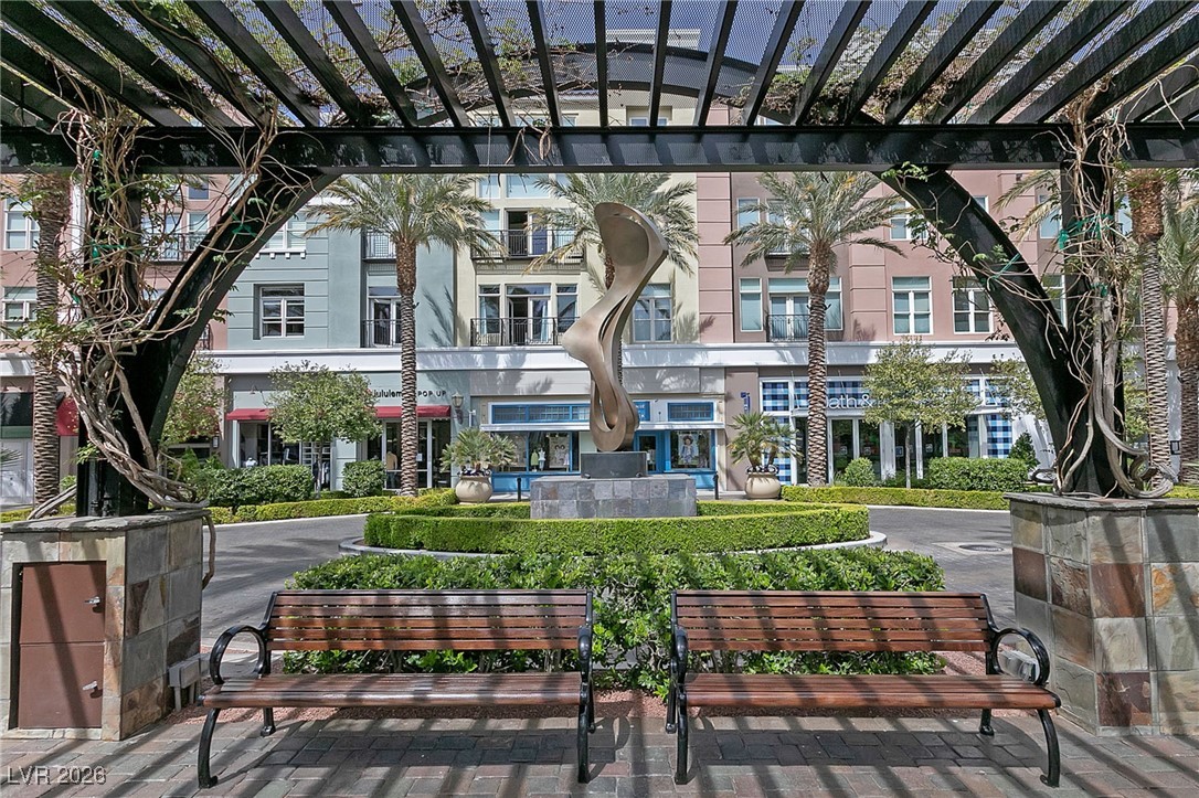 550 Kings Links Street Henderson, NV 89012 - Photo 35 of 36 Surrounding community with a pergola