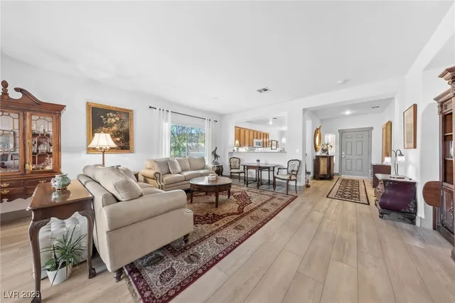 $549,900 | 550 Kings Links Street, Henderson, NV 89012