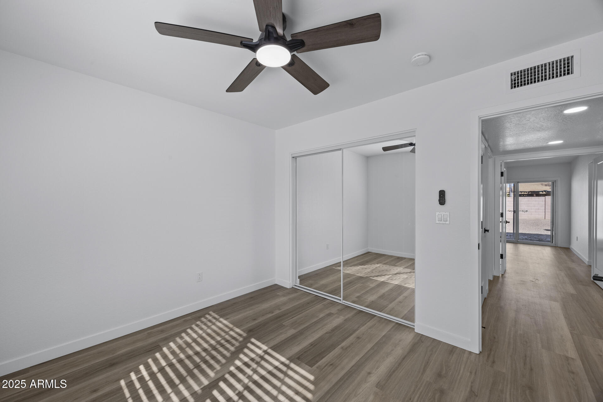 108 East Angela Drive Phoenix, AZ 85022 - Photo 26 of 33 1-25