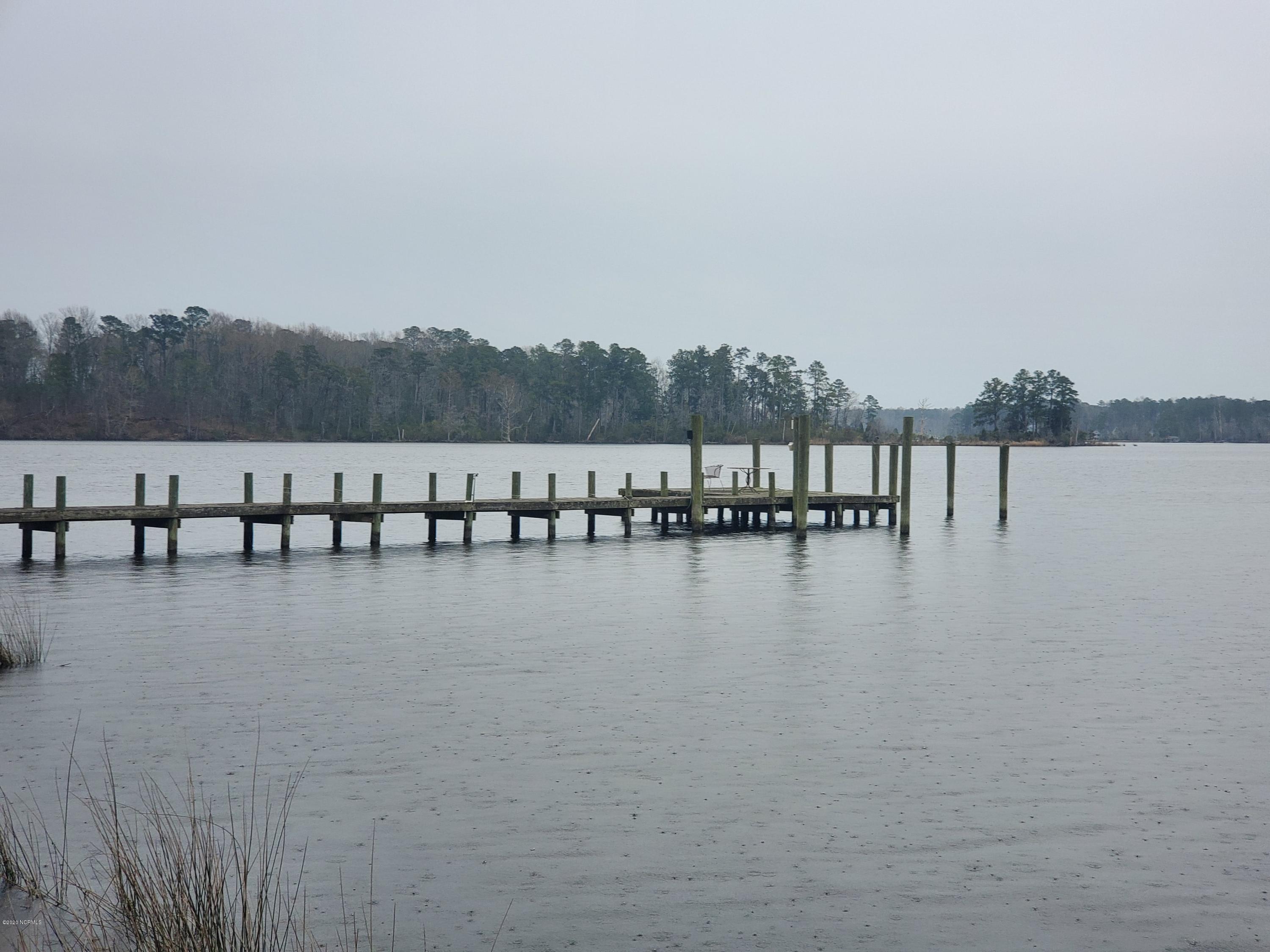 70 Long Point Road Chocowinity, NC 27817 - Photo 6 of 14 pier
