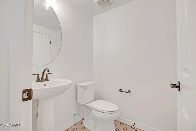 $2,000 | 43195 North Hinoki Street, Queen Creek, AZ 85140