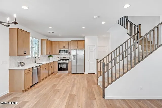 $2,000 | 43195 North Hinoki Street, Queen Creek, AZ 85140