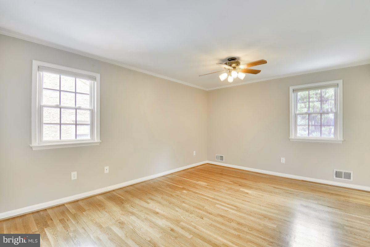 1209 Colonial Road McLean, VA 22101 - Photo 13 of 24 Interior (General)