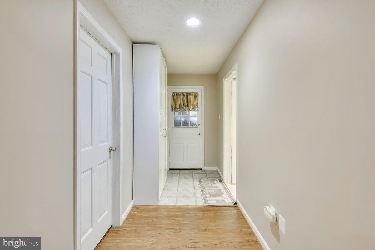 1209 Colonial Road McLean, VA 22101 - Photo 21 of 24 Interior (General)