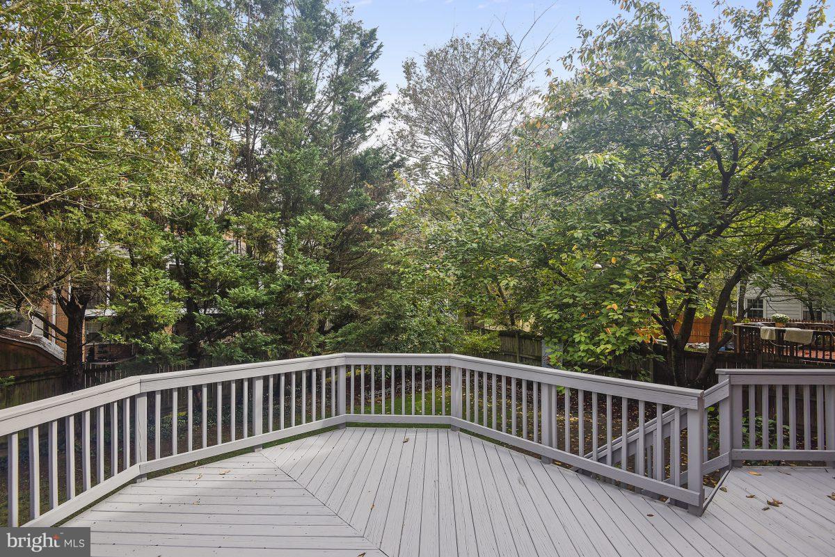 1209 Colonial Road McLean, VA 22101 - Photo 4 of 24 Exterior (General)