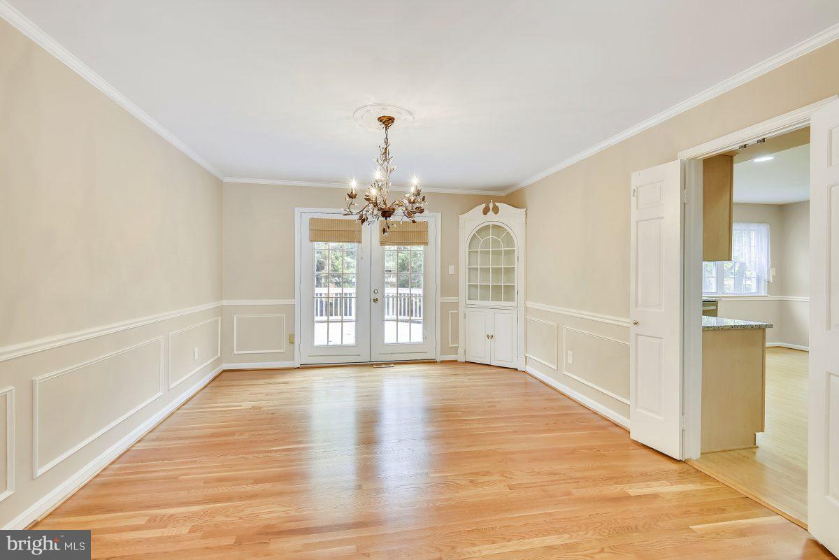 1209 Colonial Road McLean, VA 22101 - Photo 8 of 24 Interior (General)