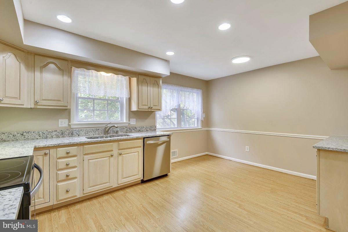 1209 Colonial Road McLean, VA 22101 - Photo 10 of 24 Interior (General)