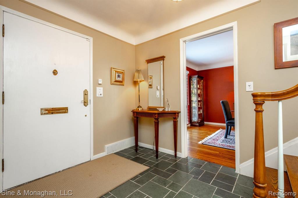 55 Shoreham Road Grosse Pointe Shores, MI 48236 - Photo 3 of 85