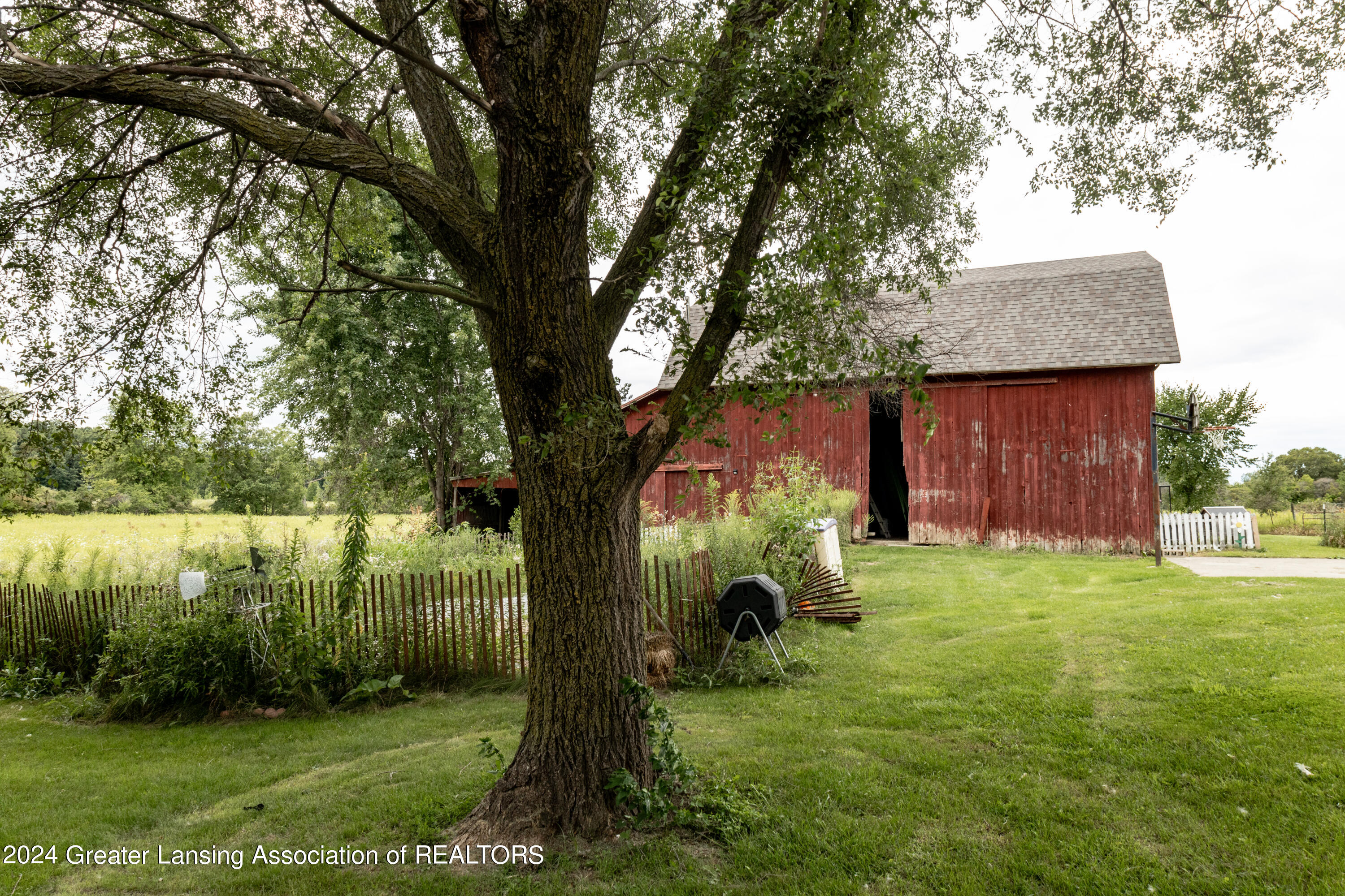 9082 South Wacousta Road Dewitt, MI 48820 - Photo 6 of 51 9082-073625