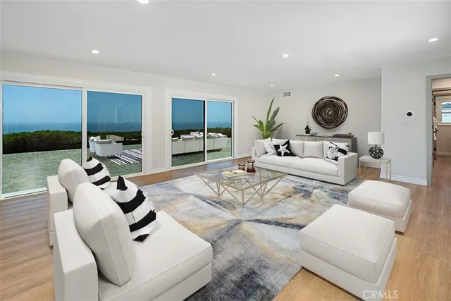 $7,800 | 4021 Via Manzana, San Clemente, CA 92673