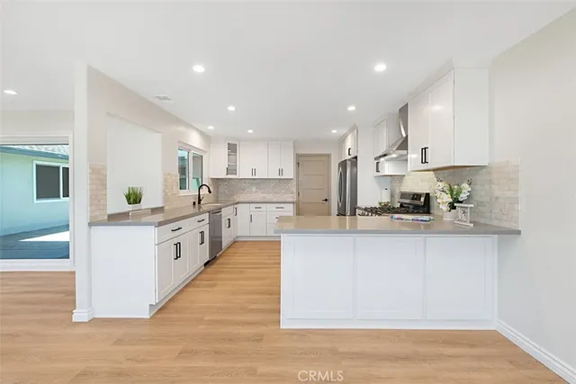 $7,800 | 4021 Via Manzana, San Clemente, CA 92673