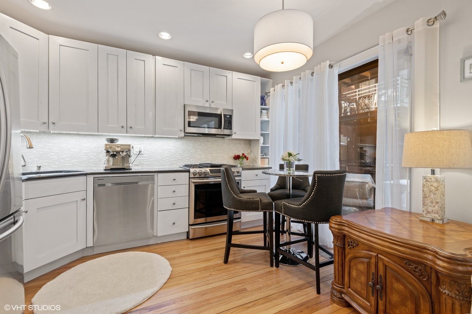 1133 West Grace Street, Unit 1S Chicago, IL 60613 - Photo 6 of 12