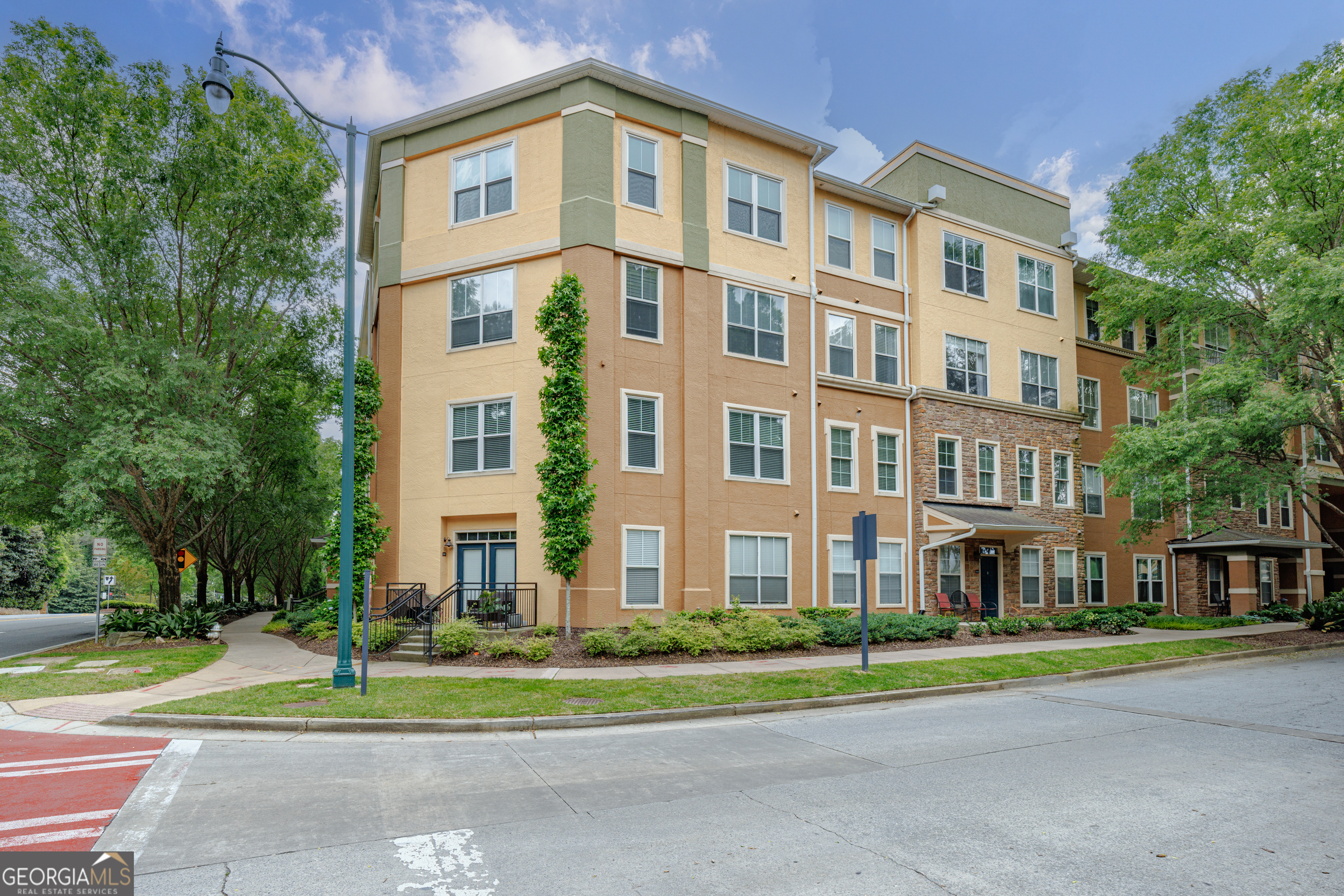 10 Perimeter Summit Boulevard, Unit 2212 Atlanta, GA 30319 - Photo 2 of 43