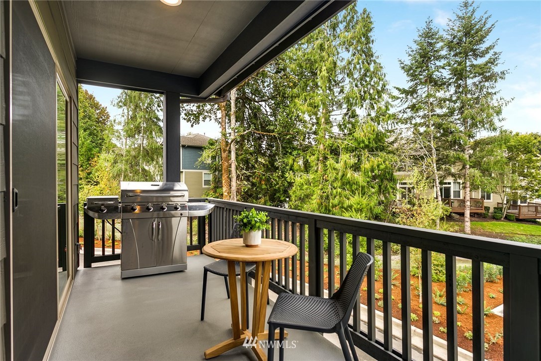1920 Riva Lane Northwest Issaquah, WA 98027 - Photo 23 of 27 Gallery Image 23