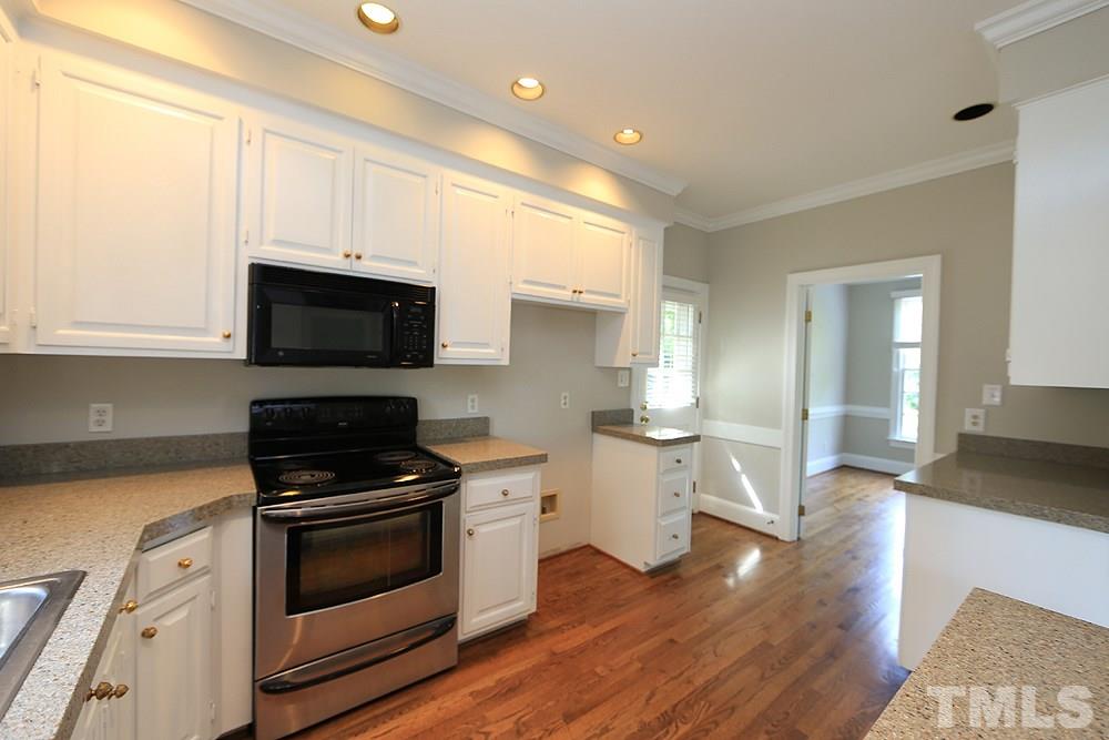 2116 Fallon Oaks Court Raleigh, NC 27608 - Photo 13 of 24