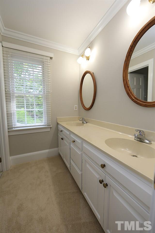 2116 Fallon Oaks Court Raleigh, NC 27608 - Photo 16 of 24