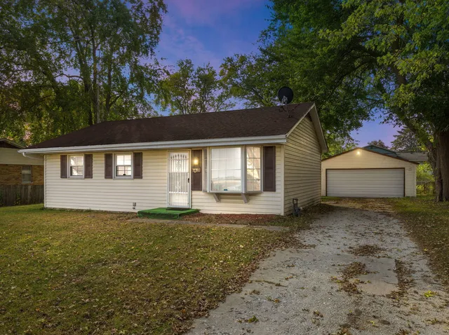 $130,000 | 384 Sunset Drive, Sun River Terrace, IL 60964