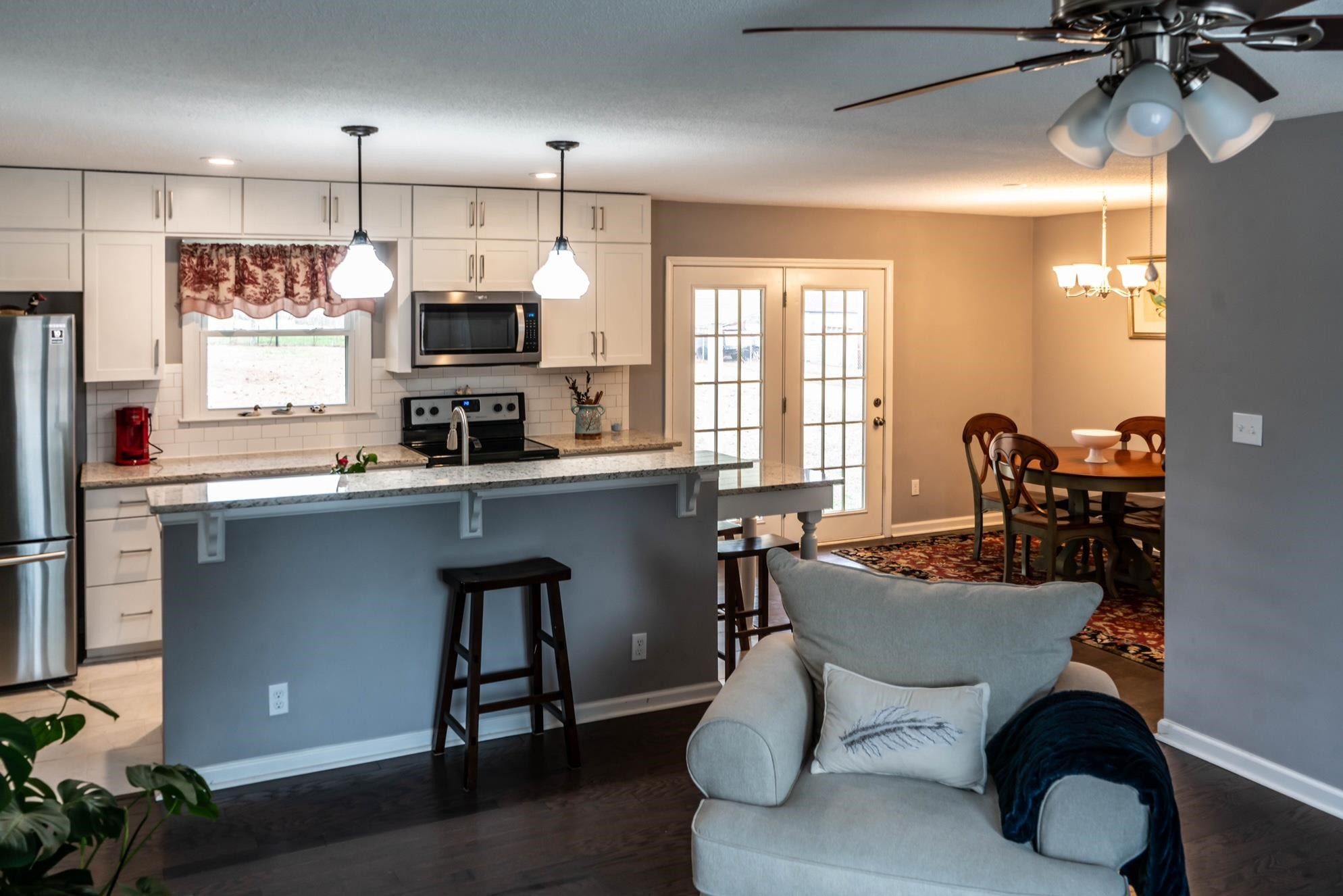 103 Quail Road Smithfield, NC 27577 - Photo 2 of 22 Living Room