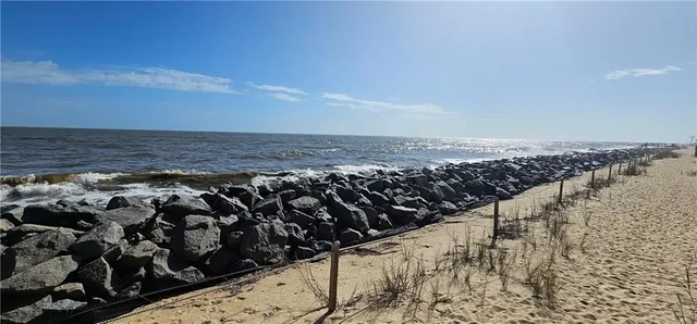 $424,000 | 1175 North Beachview Drive North, Unit 411, Jekyll Island, GA 31527