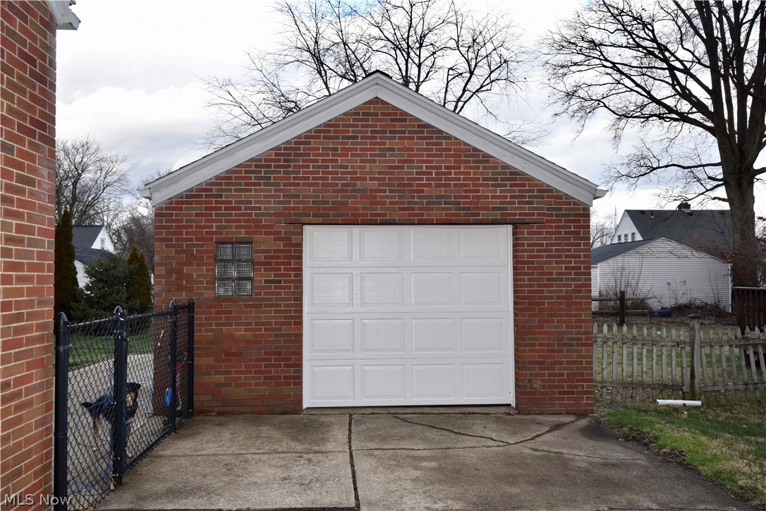 3041 15th Street Northwest Canton, OH 44708 - Photo 2 of 27
