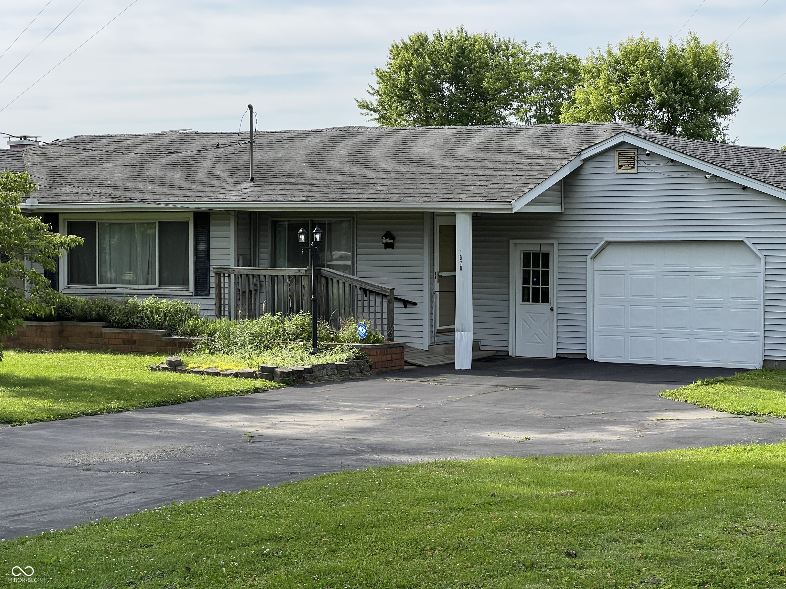 1670 Old Waynetown Road Crawfordsville, IN 47933 - Photo 3 of 28